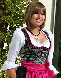 - Dirndl & Dirndlblusen
