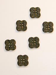 6 country- style buttons