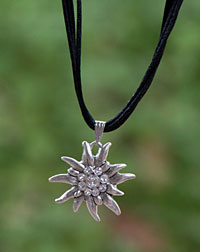 "Edelweiß" necklace black