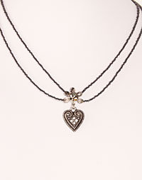"Lisa"  necklace heart black