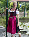 "Krefeld" Dirndl mit Schürze