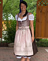 "Babenhausen" Dirndl mit Schürze