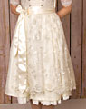 Hochzeitsdirndl mit Schürze creme