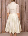 Hochzeitsdirndl mit Schürze creme