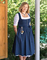 "Wasserburg" Dirndl mit Schürze