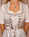 "Burgwindheim" Dirndl mit Schürze